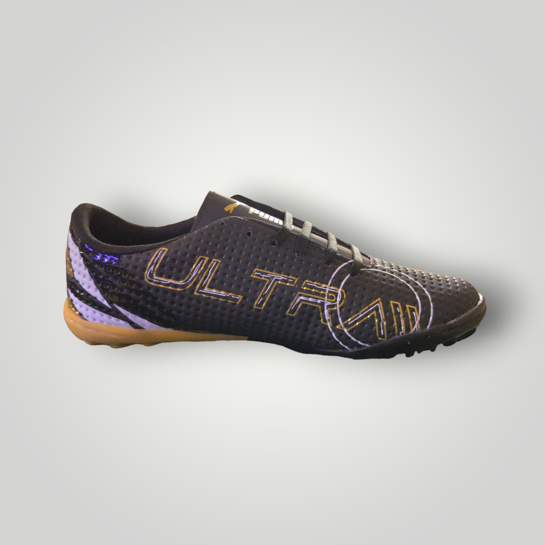 Tenis de Futbol Rápido Puma Modelo Feel The Action Color Negro Oro Blanco Tallas del 25 al 28.5 Mx