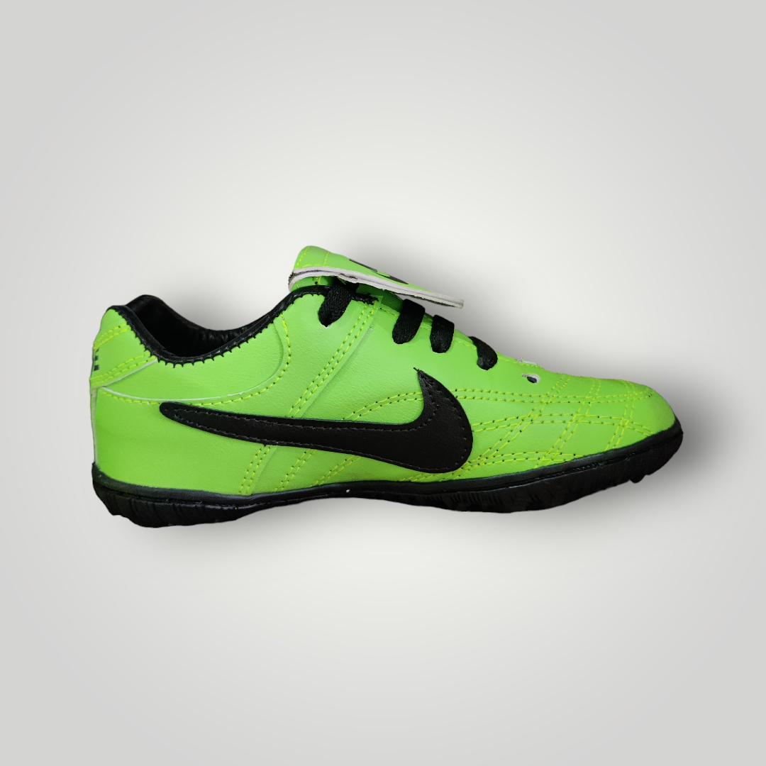 Tenis de Futbol Rápido Infantil Nike Modelo Clásico 1OOO Color Negro Verde Tallas del 18 al 21.5 Mx