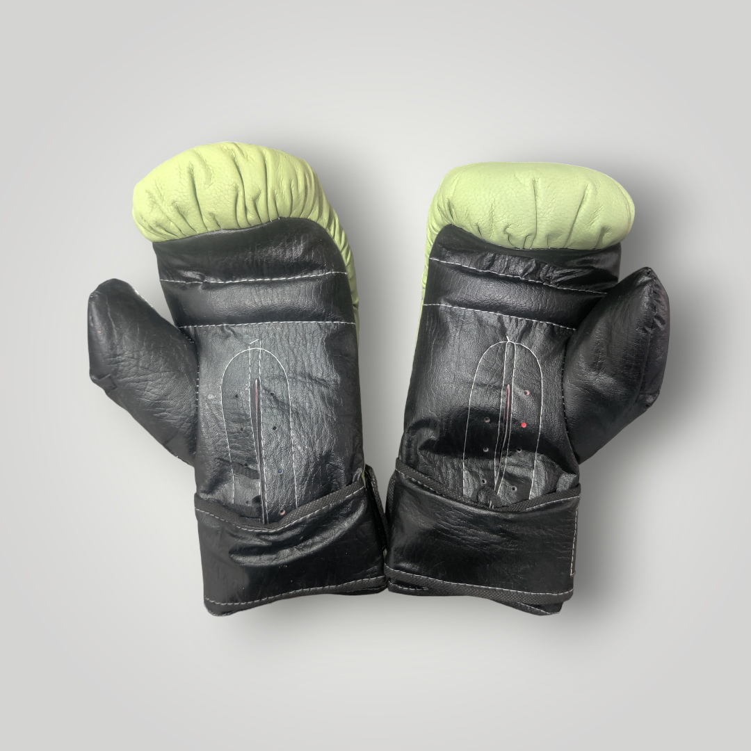 Guantes Boxeo Estilo Venum color Verde Negro Tamaño 8 a 16 oz