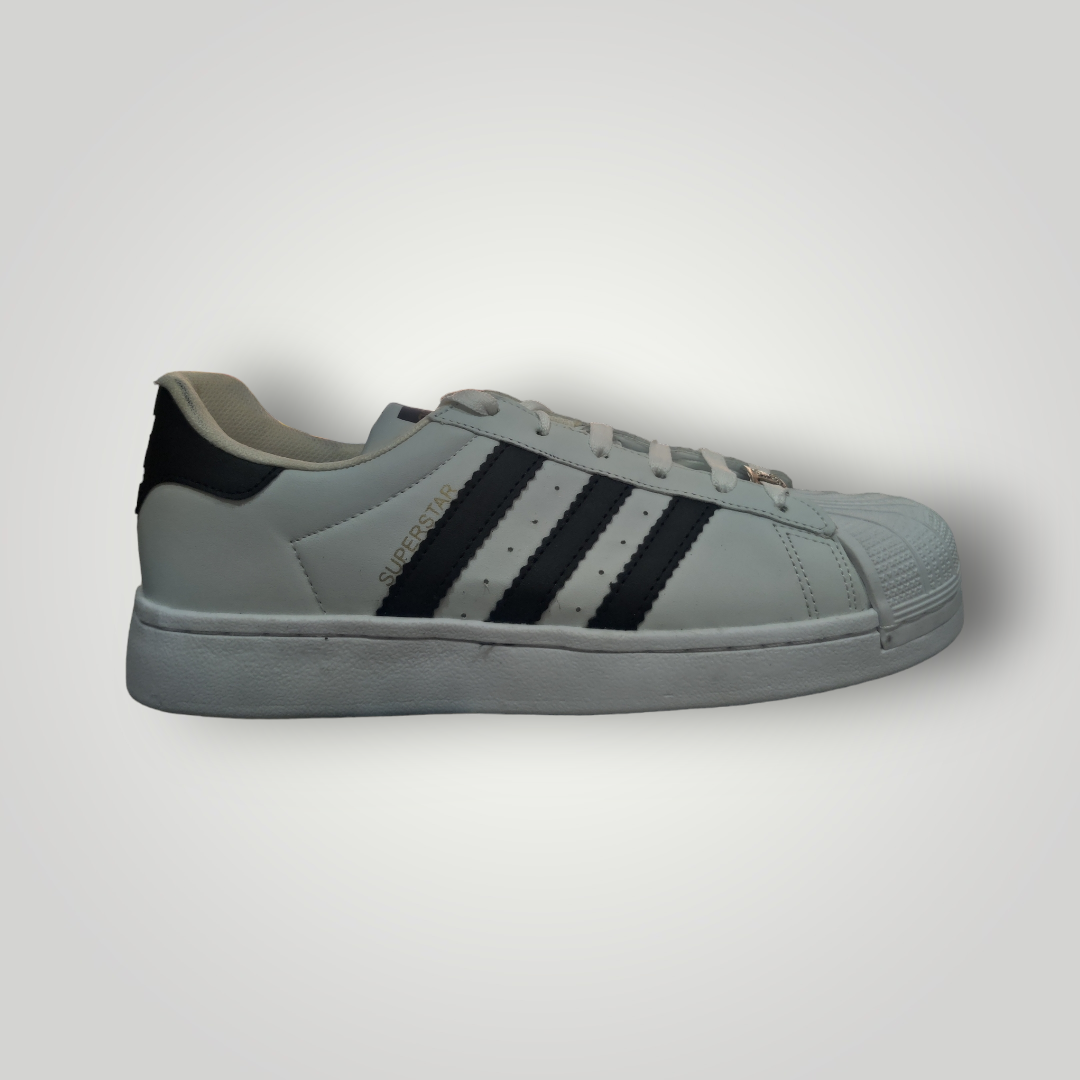 Tenis Adidas Modelo Superstar Color Blanco Negro