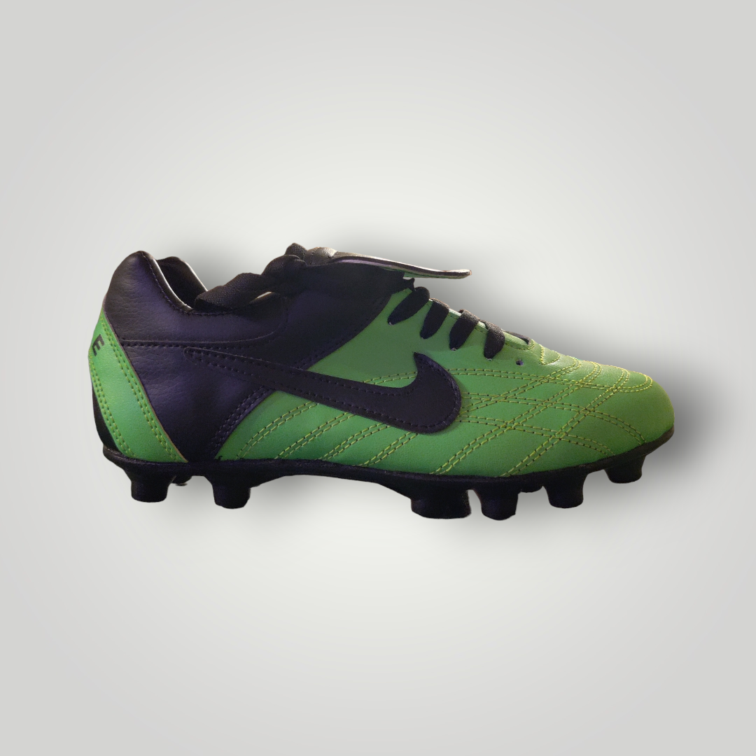 Tachones de Futbol Pasto Natural Nike Modelo Clásico 1OOO Color Verde Negro del 25 al 28.5 Mx
