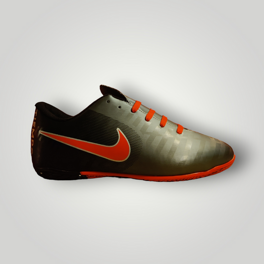 Tenis de Futbol Rápido Modelo NIKE TIEMPO L5 Color Oxford Negro Rojo Tallas del 22 al 25 Mx