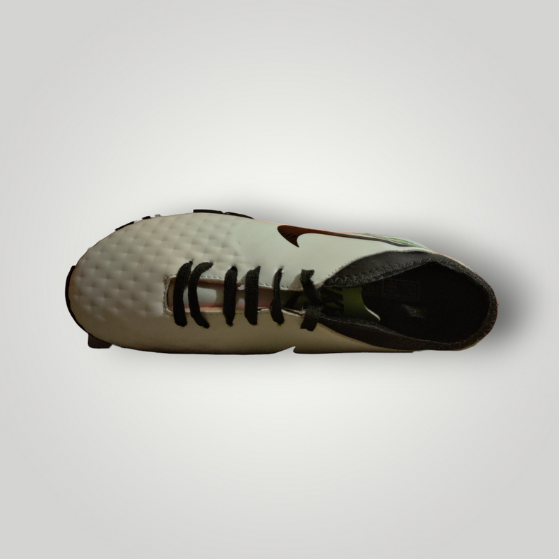 Tenis de Futbol Rápido Modelo 2269 NIKE TIEMPO Color Blanco Neón Negro Tallas del 25 al 28.5 Mx