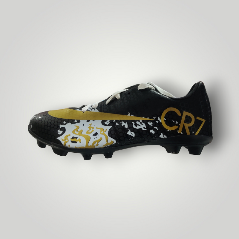 Tachones de Futbol Pasto Natural Modelo NIKE CRISTIANO Color Negro Oro Tallas del 25 al 28.5 Mx TRENDY