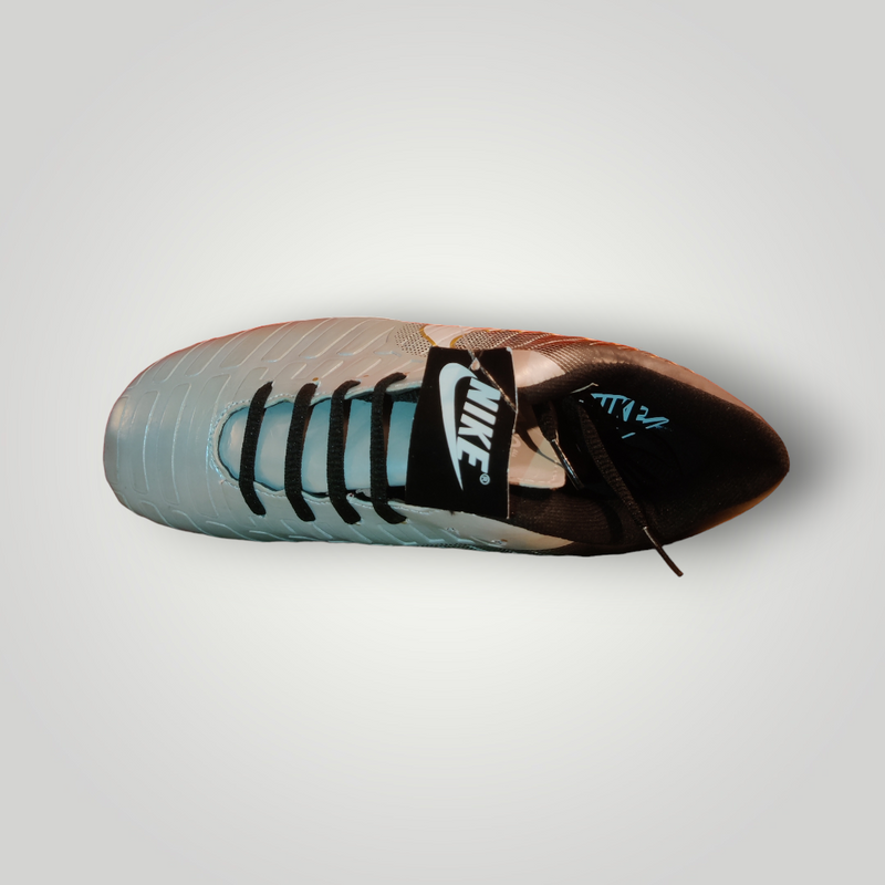 Tachones de Futbol Pasto Natural Modelo NIKE TIEMPO LEGEND 7 Color Plata Negro Amarillo Neón Tallas del 25 al 28.5 Mx