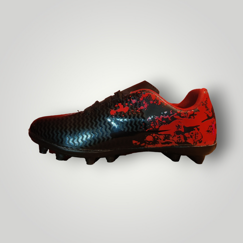 Tachones de Futbol Pasto Natural Modelo CR7 Color Negro Rojo Tallas del 22 al 25 Mx TRENDY