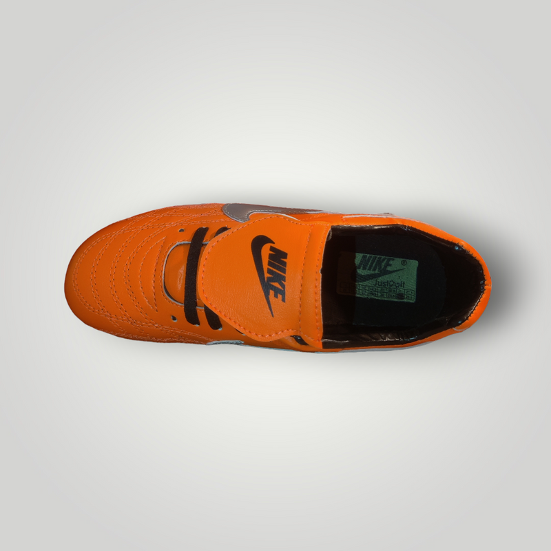 Tachones de Futbol Pasto Natural Modelo NIKE CLÁSICOS 1OOO Color Naranja Total Tallas del 25 al 28.5 Mx TRENDY