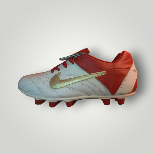 Tachones de Futbol Pasto Natural Modelo NIKE CLÁSICOS 1OOO Color Blanco Rojo Oro Tallas del 25 al 28.5 Mx