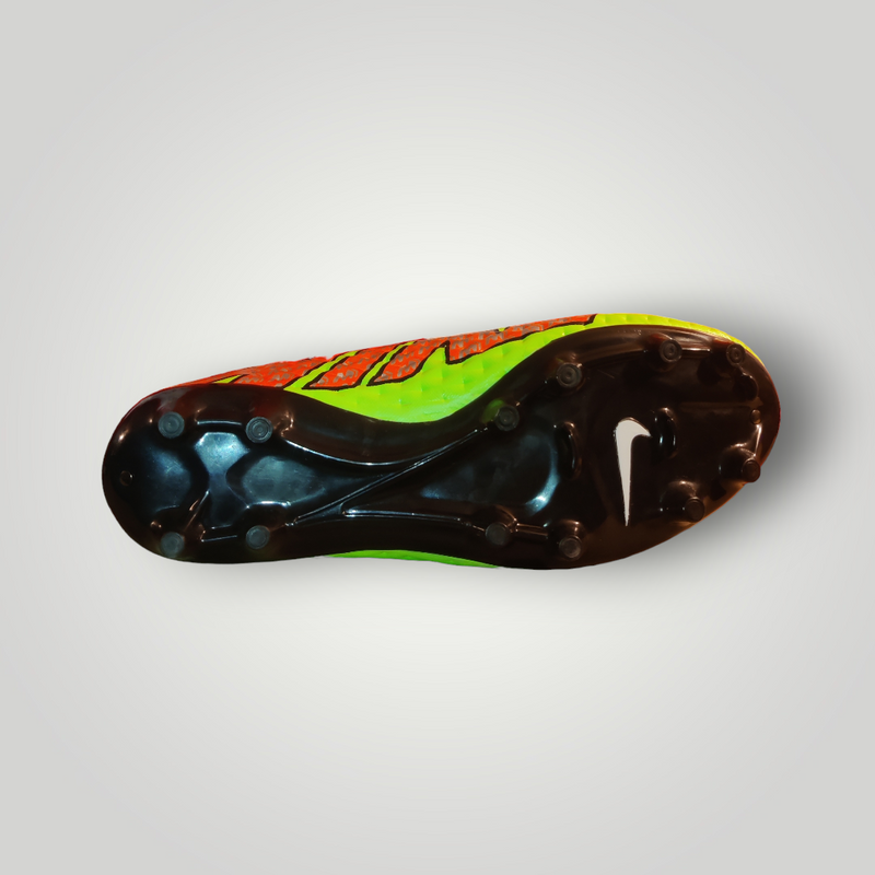 Tachones de Futbol Pasto Natural Modelo MERCURIAL Z15 Color Amarillo Neón Naranja Negro Tallas del 25 al 28.5 Mx