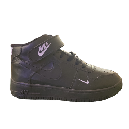 Sneakers Nike Modelo 600 AirForce One Color Negro Total Tallas 25 al 28,5 Mx