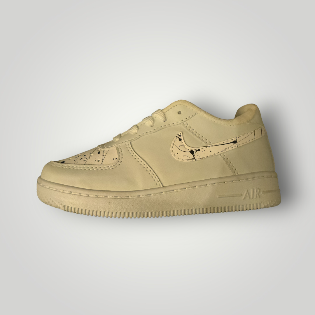 Tenis Infantil Modelo Nike AirForce 1 18 al 21 Mx