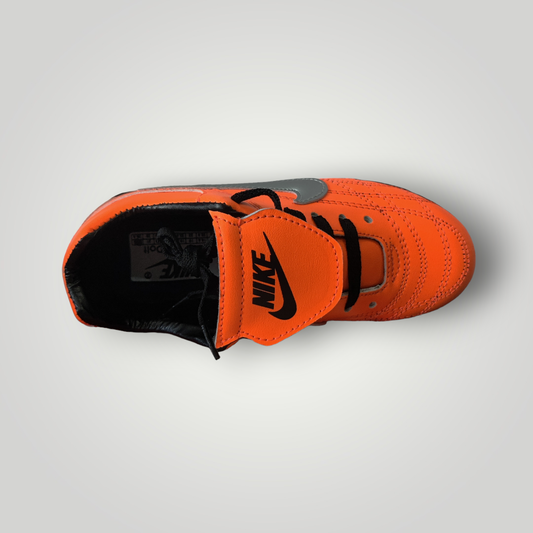 Tachones de Futbol Infantil Pasto Natural Nike Modelo Naranja Plata Tallas del 17 al 21.5 Mx TRENDY