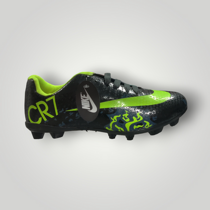 Tachones de Futbol Pasto Natural Modelo CRISTIANO Color Negro Oxford Neón Tallas del 25 al 28.5 Mx TRENDY